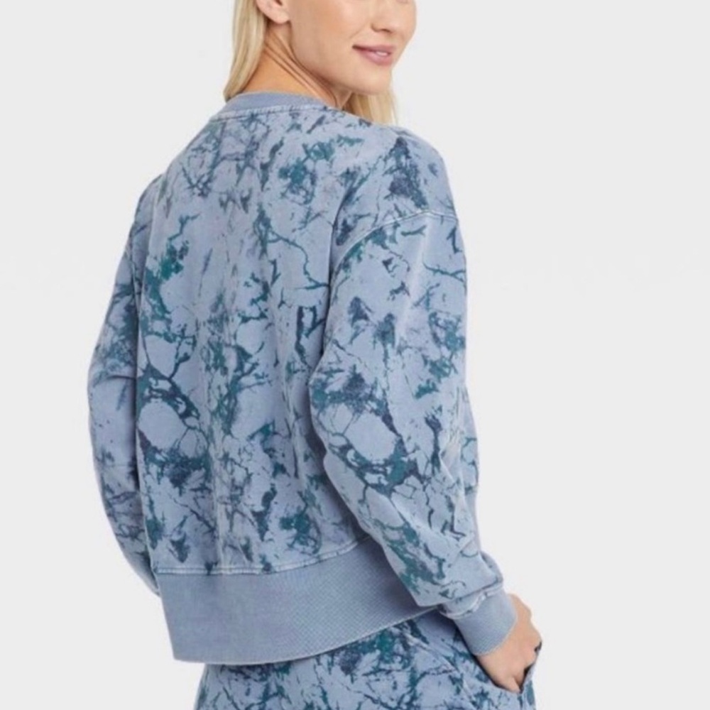 JoyLab Women's Blue Marble Print Relaxed Fit Sweatshirt - Picture 5 of 12